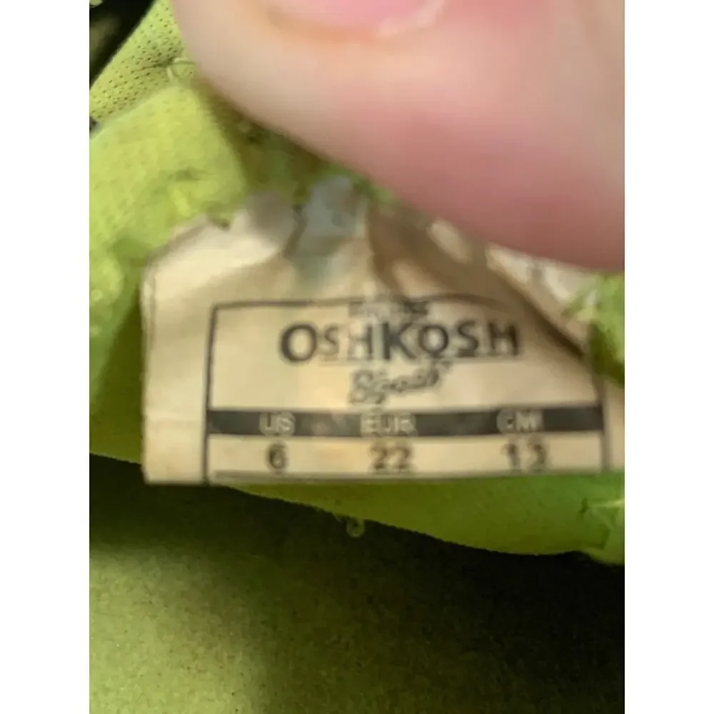 OSHKOSH B’GOSH Unisex Kids Bump Toe Athletic Sandals / Size: 6